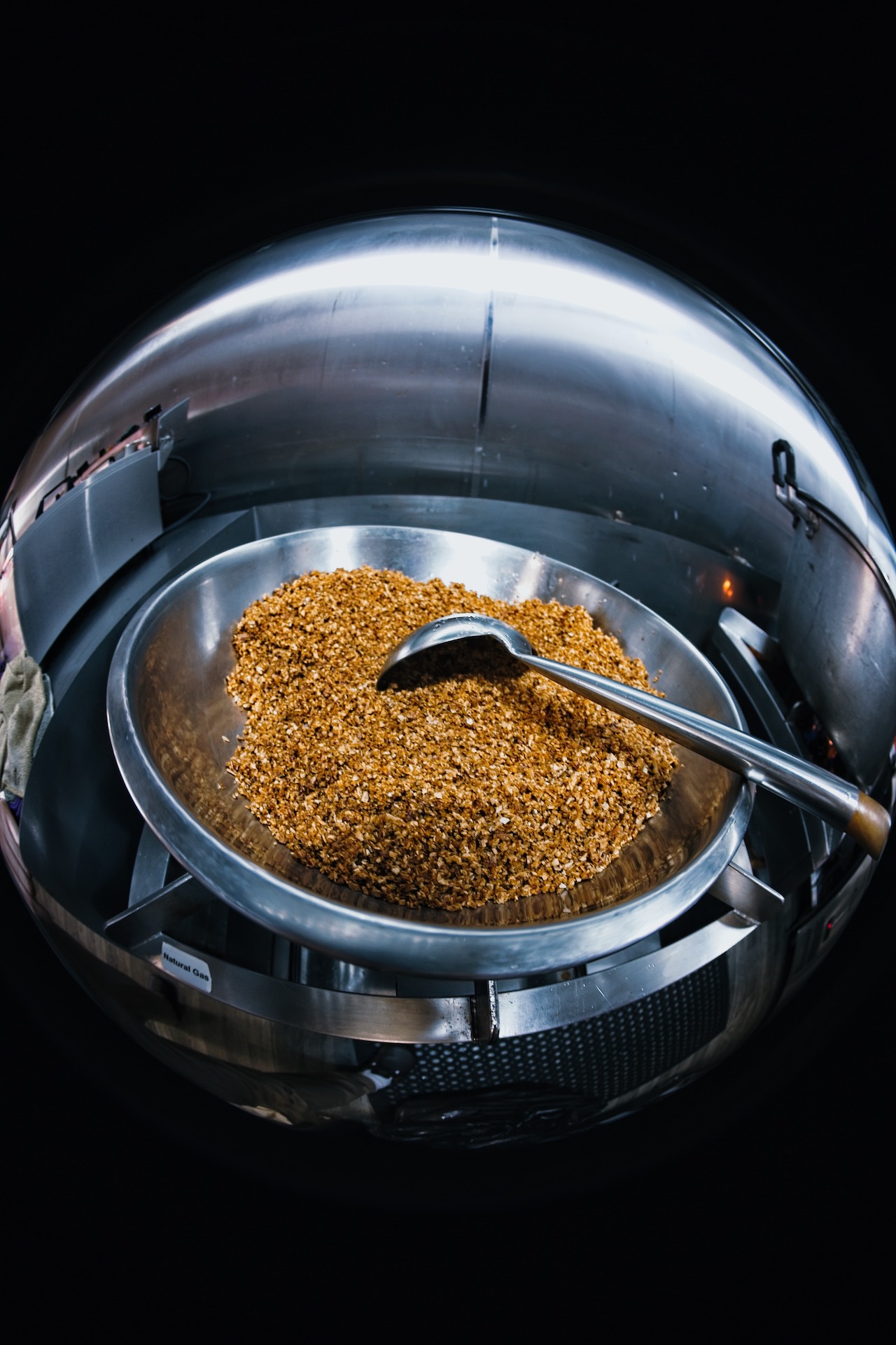 Close-up visual of crunchy garlic texture. Crunch factor locked in. Every bite gets texture and attitude.